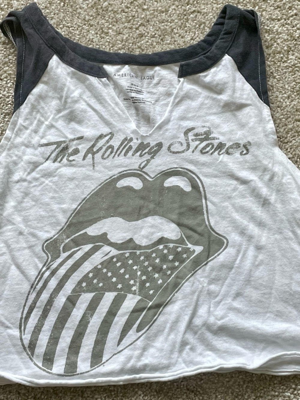 American Eagle Outfitters White and Charcoal Rolling Stones Graphic Crop Top